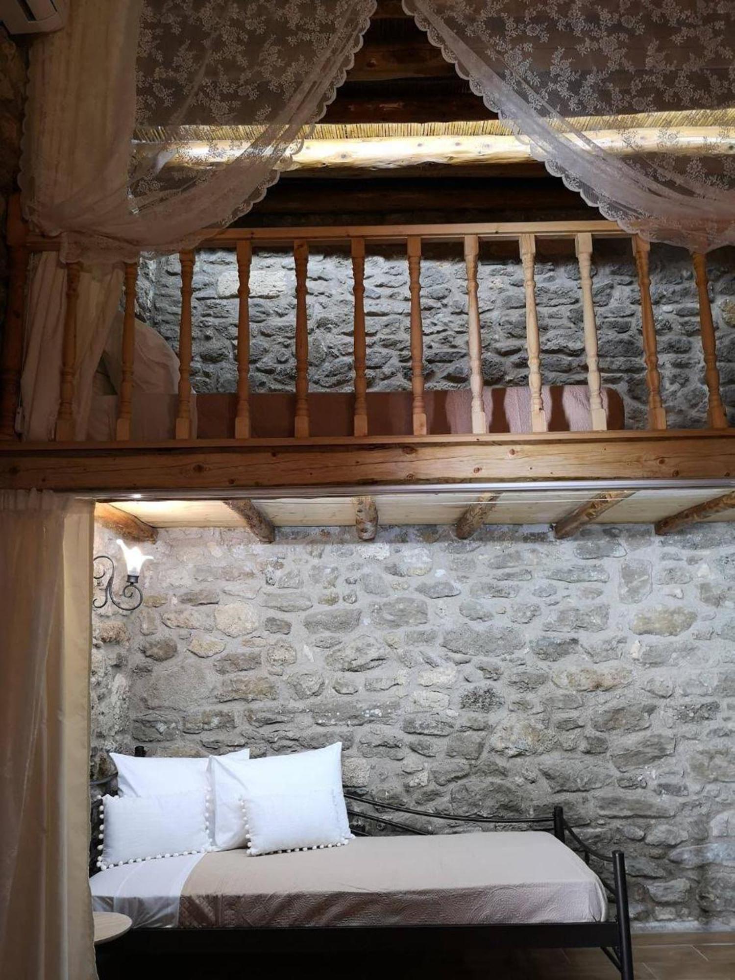 M&M Stone-Village House-Family-Vintage Líndos Dış mekan fotoğraf